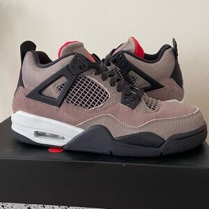 Nike Air Jordan 4 Retro Taupe Haze(GS) Size 6.5Y